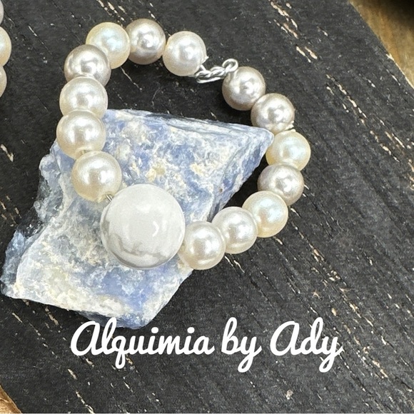 Beaded pearl ring and gemstone - Picture 1 of 4